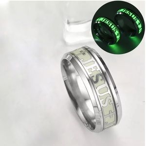 Luminous Unisex “Jesus” Glow In The Dark Ring!